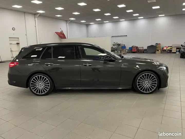 Mercedes-Benz C-Class 2022 photo 4