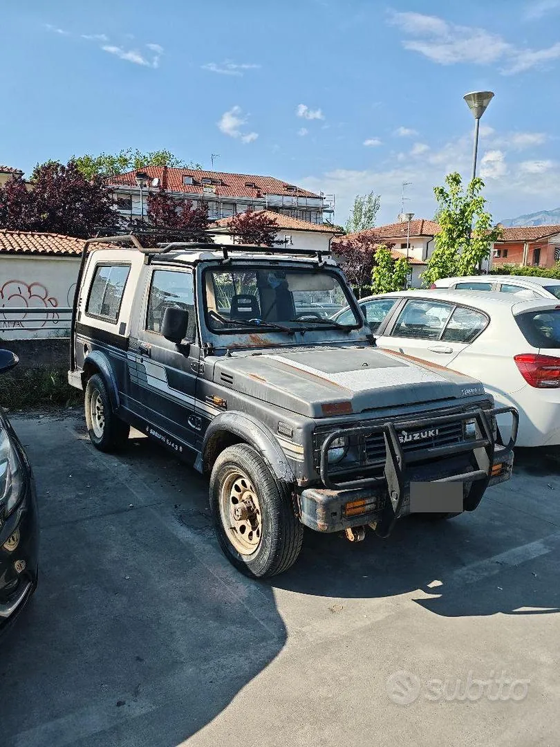 Suzuki Samurai