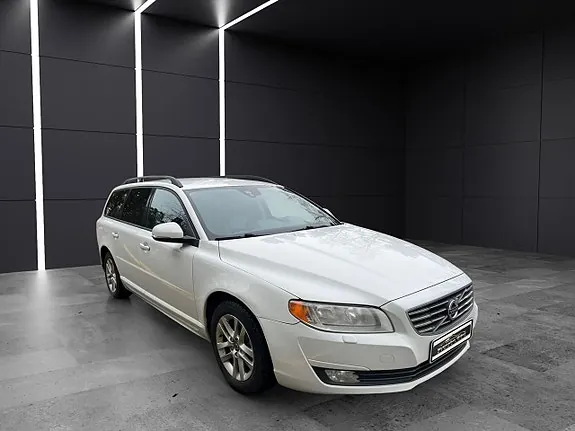 Volvo V70 2014 photo 2