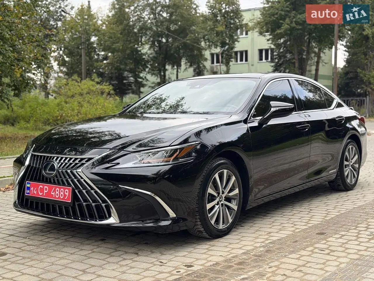 Lexus Es 2019 photo 2