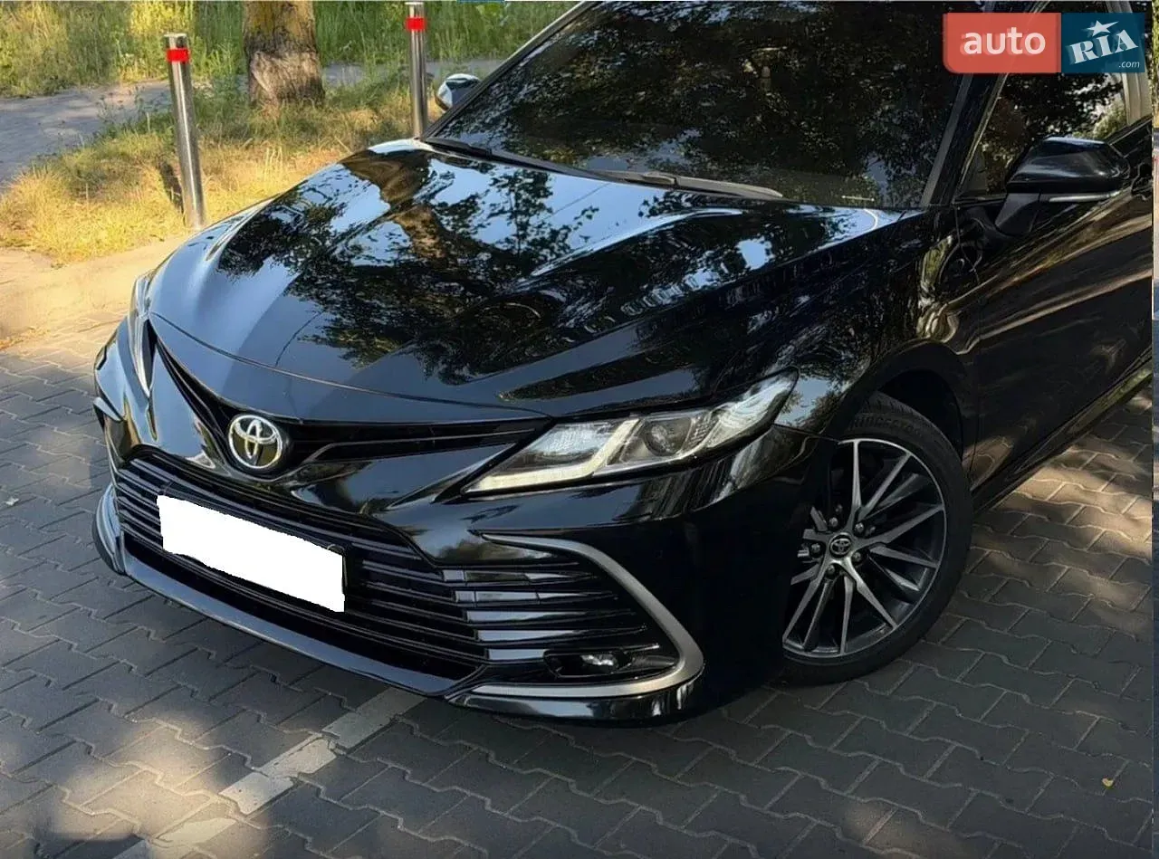 Toyota Camry 2021 photo 2