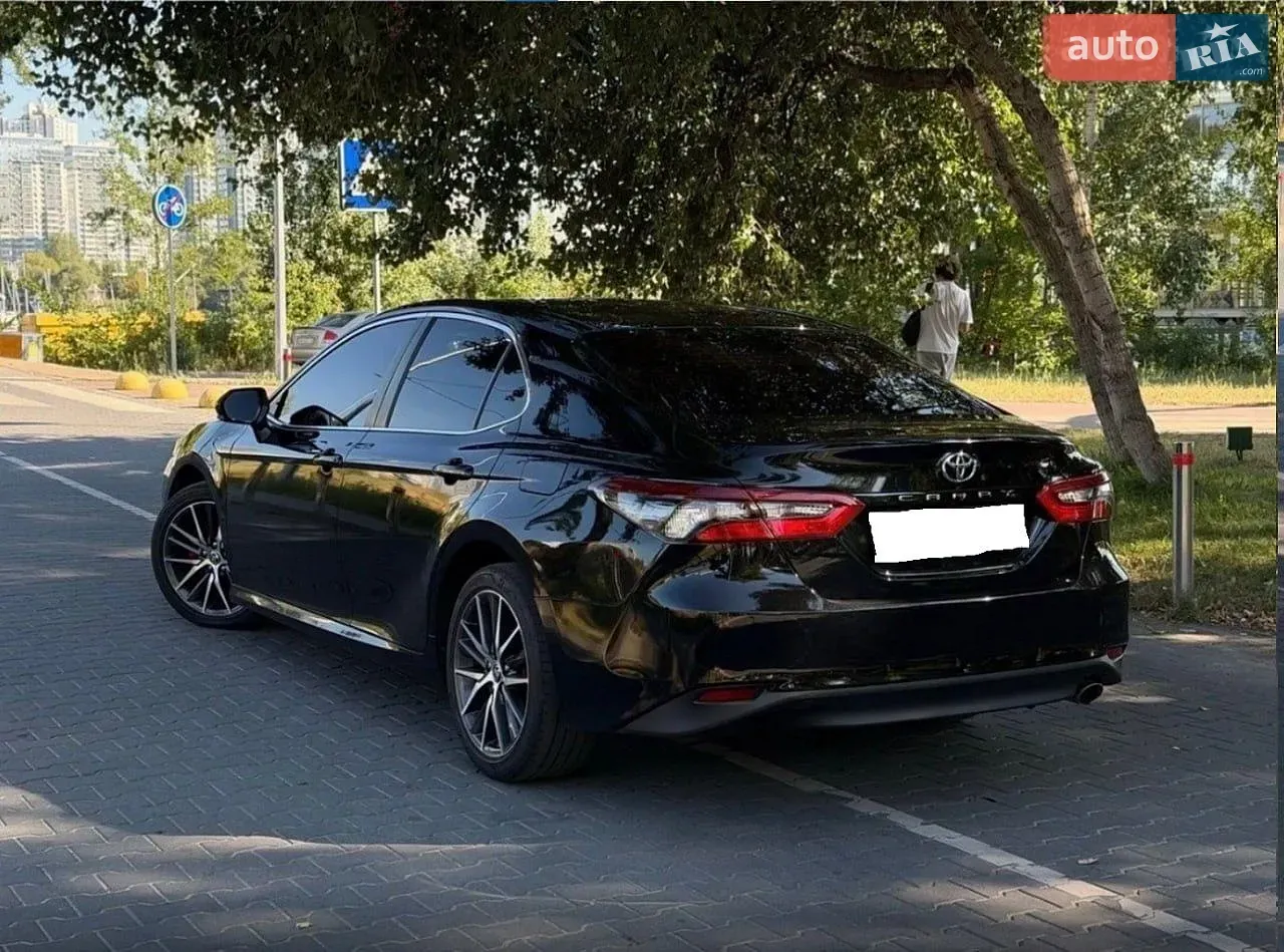 Toyota Camry 2021 photo 5