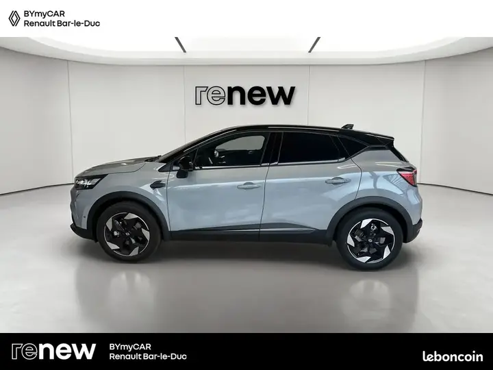 Renault Captur photo 2