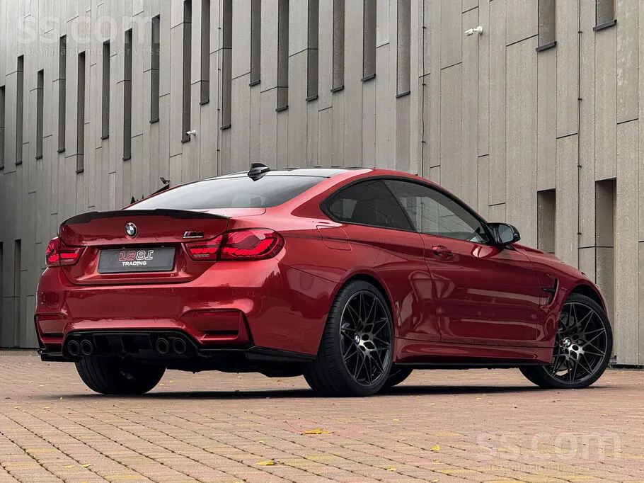 BMW M4 2018 photo 2