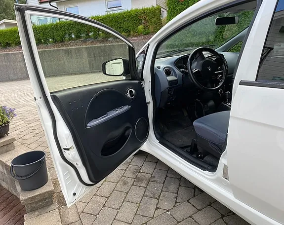 Peugeot Ion 2015 photo 3