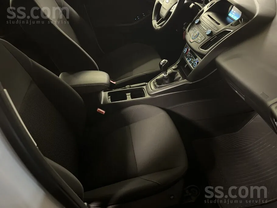 Ford Focus 2015 photo 5