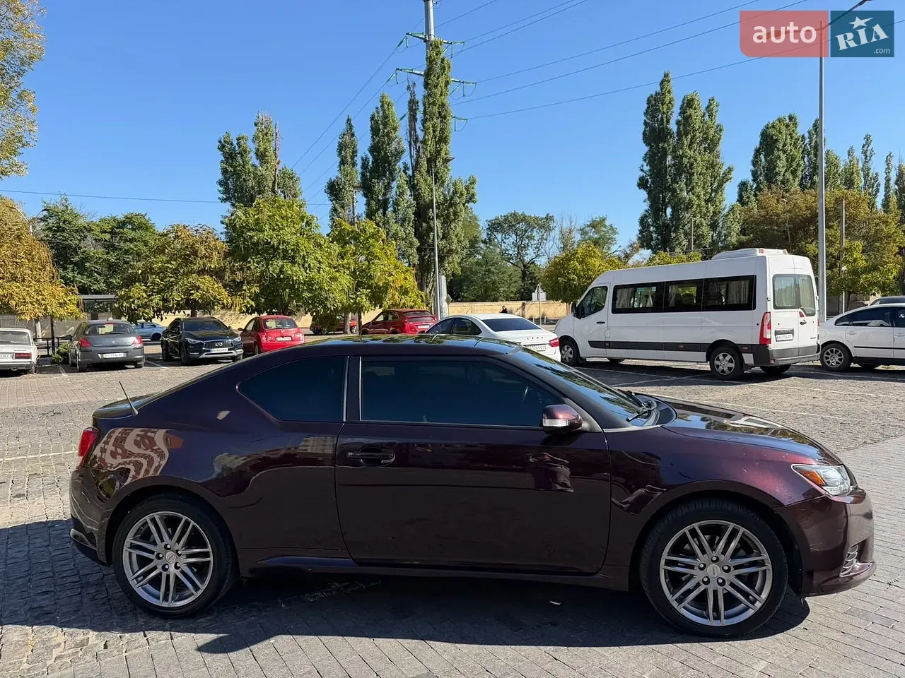 Scion Tc 2011 photo 4