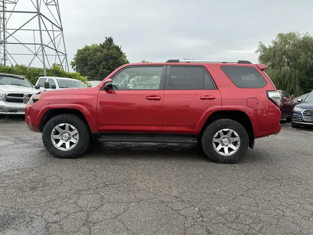 Toyota 4Runner 2016 photo 2
