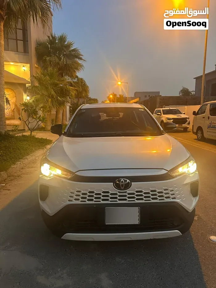 Toyota Corolla Cross 2026 photo 2