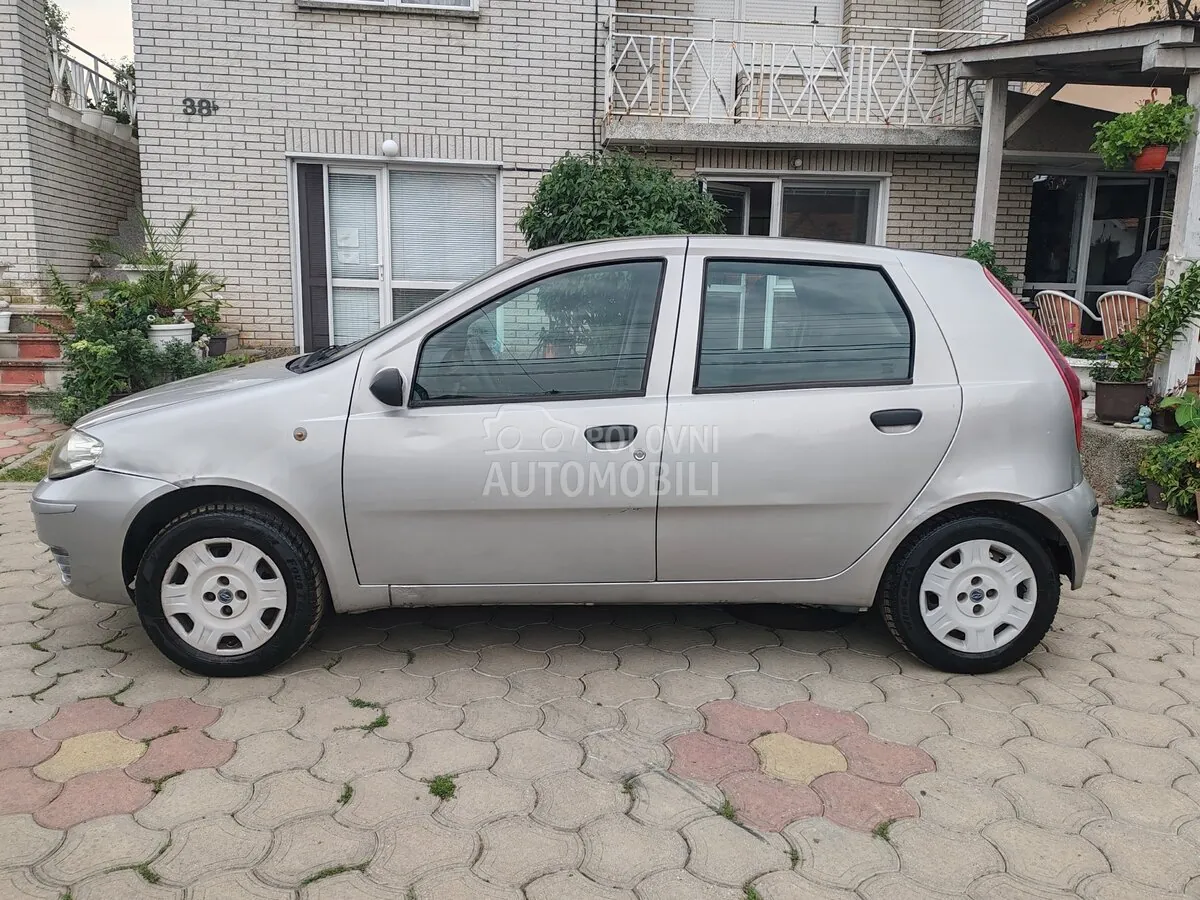 Fiat Punto 2006 photo 2