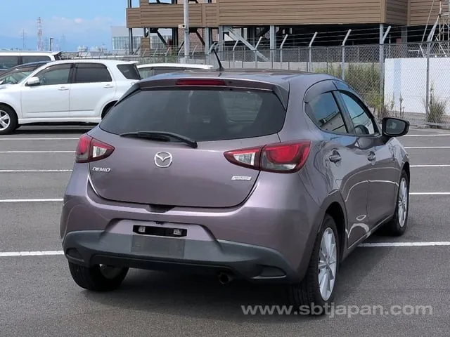 Mazda Demi 2015 photo 4