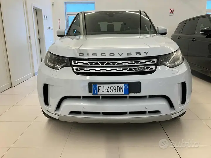 Land Rover Discovery 2017 photo 3