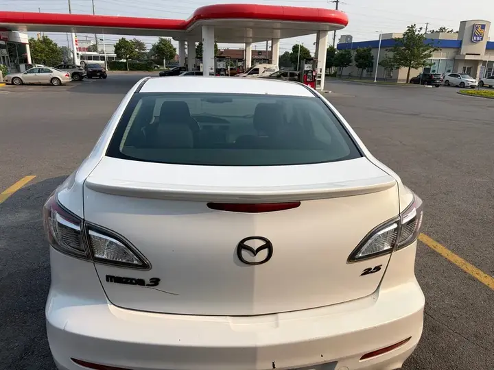 Mazda 3 Sport 2010 photo 4