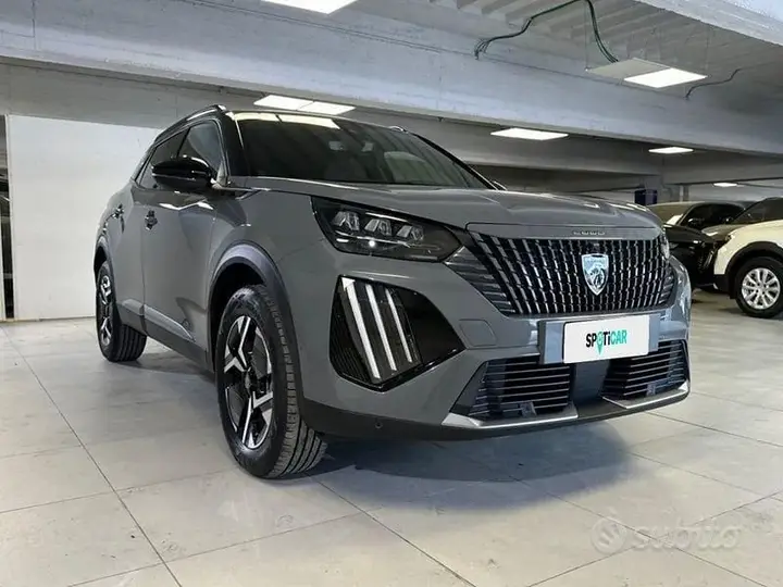 Peugeot 2008 2023 photo 5