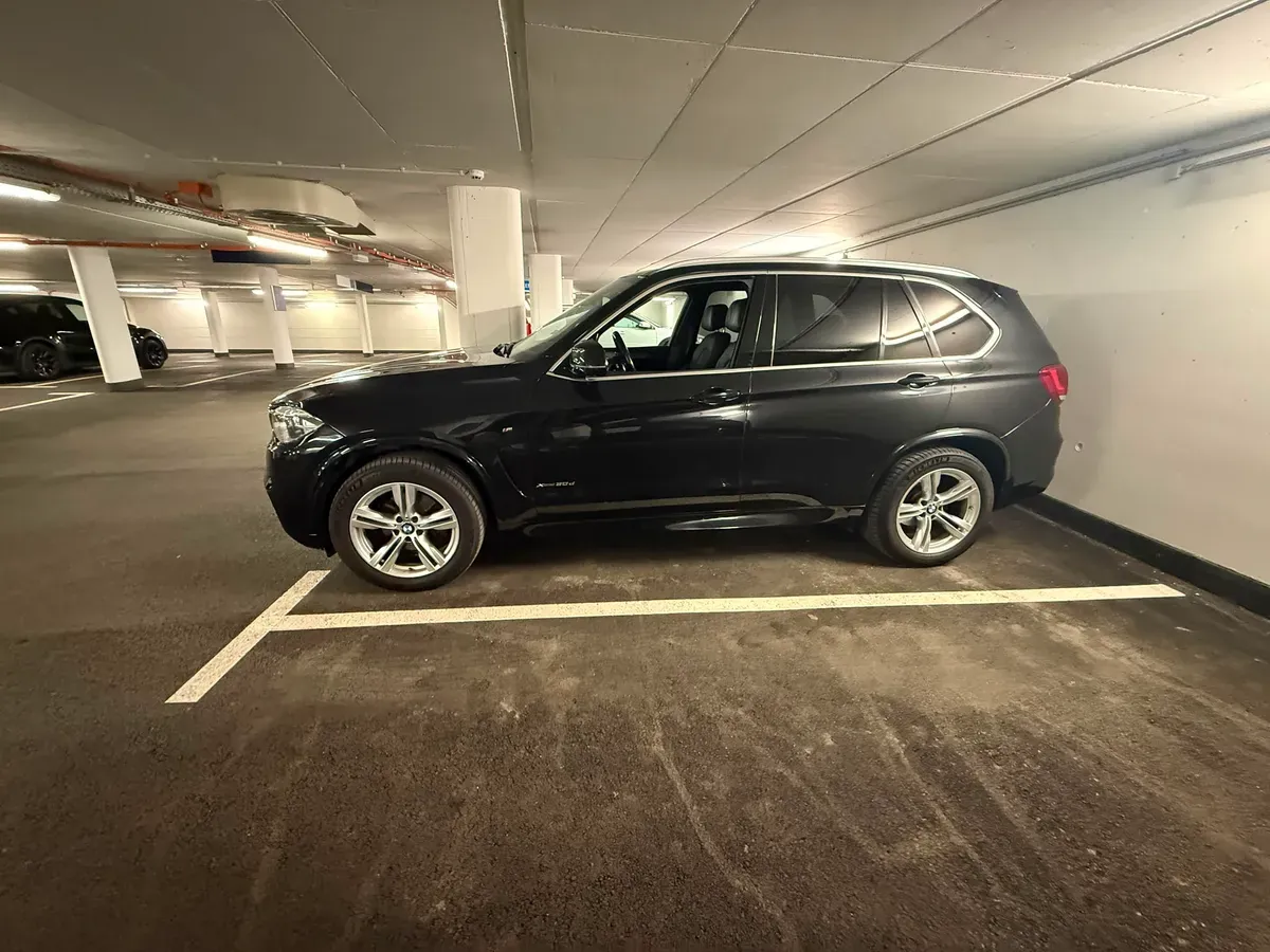 BMW X5 2014 photo 2