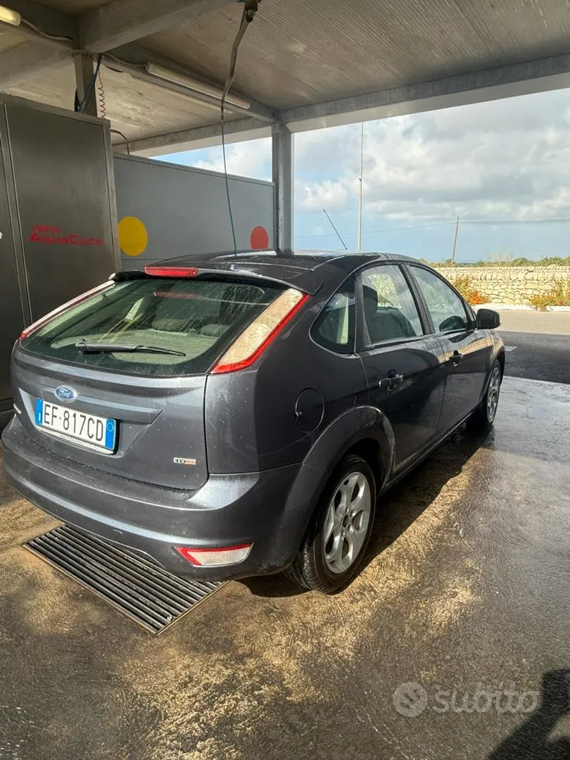 Ford Focus 2010 photo 4