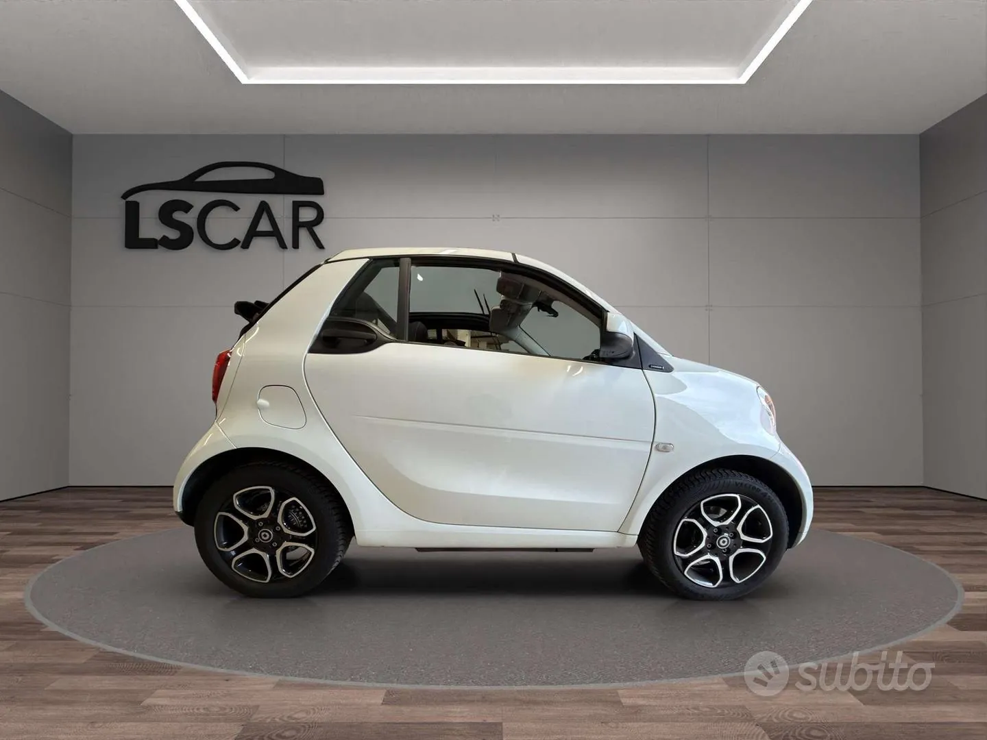 Smart Fortwo 2019 photo 2