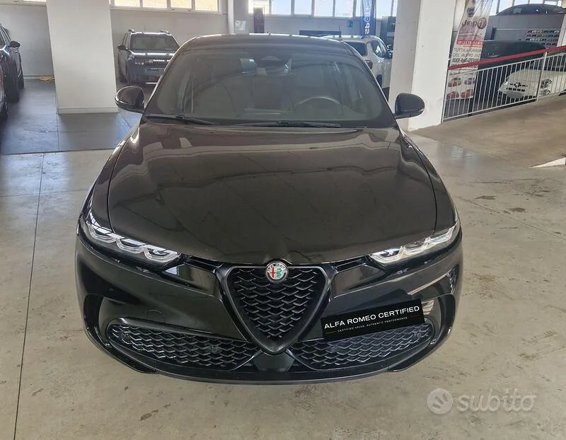 Alfa Romeo Tonale 2024 photo 2