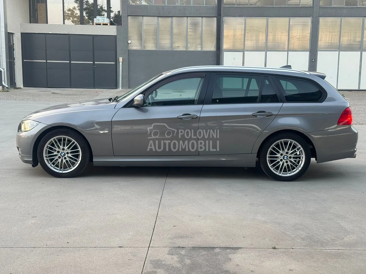 BMW 3 Series 2011 photo 4