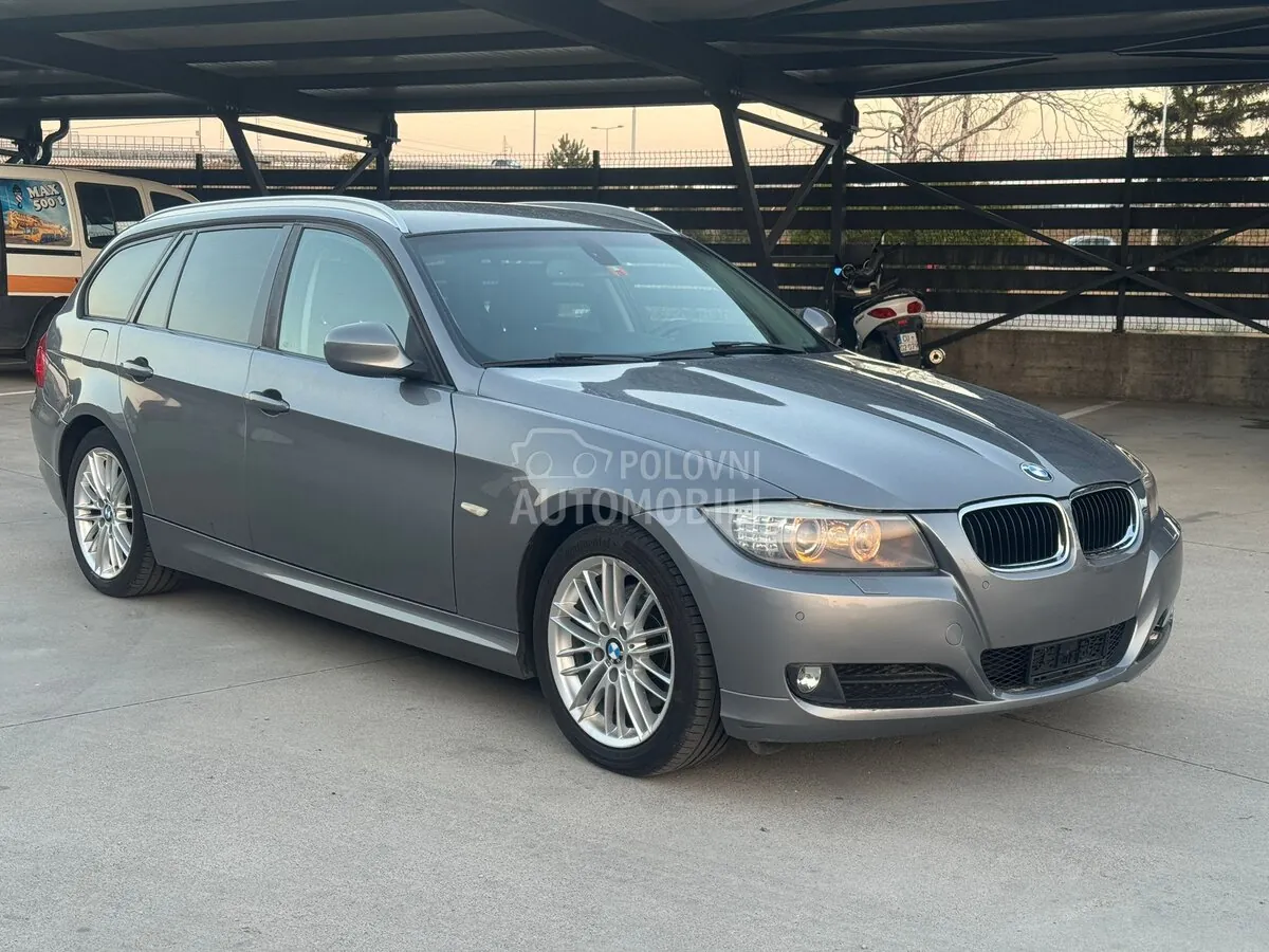 BMW 3 Series 2011 photo 3