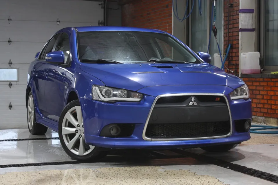 Mitsubishi Lancer