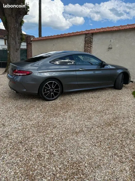 Mercedes-Benz C-Class 2023 photo 2