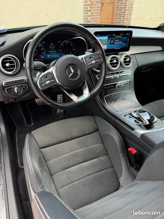 Mercedes-Benz C-Class 2023 photo 3