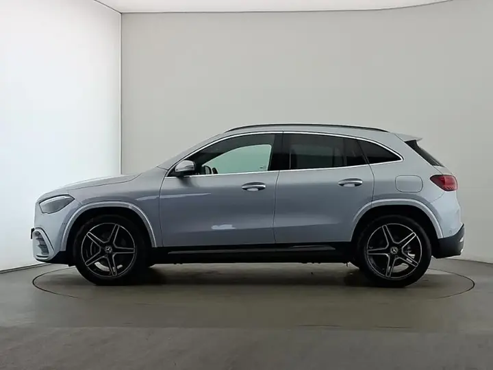 Mercedes-Benz Gla 2025 photo 4