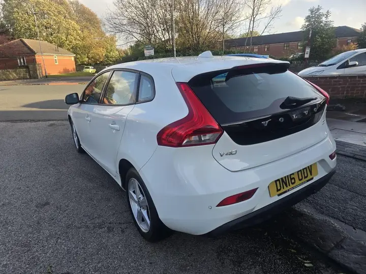 Volvo V40 2016 photo 5
