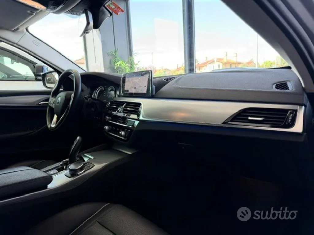 BMW 5 2019 photo 5