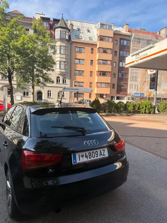 Audi A1 2012 photo 3
