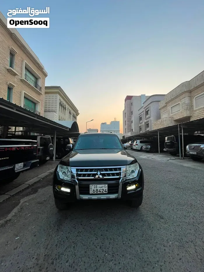Mitsubishi Pajero 2018 photo 2