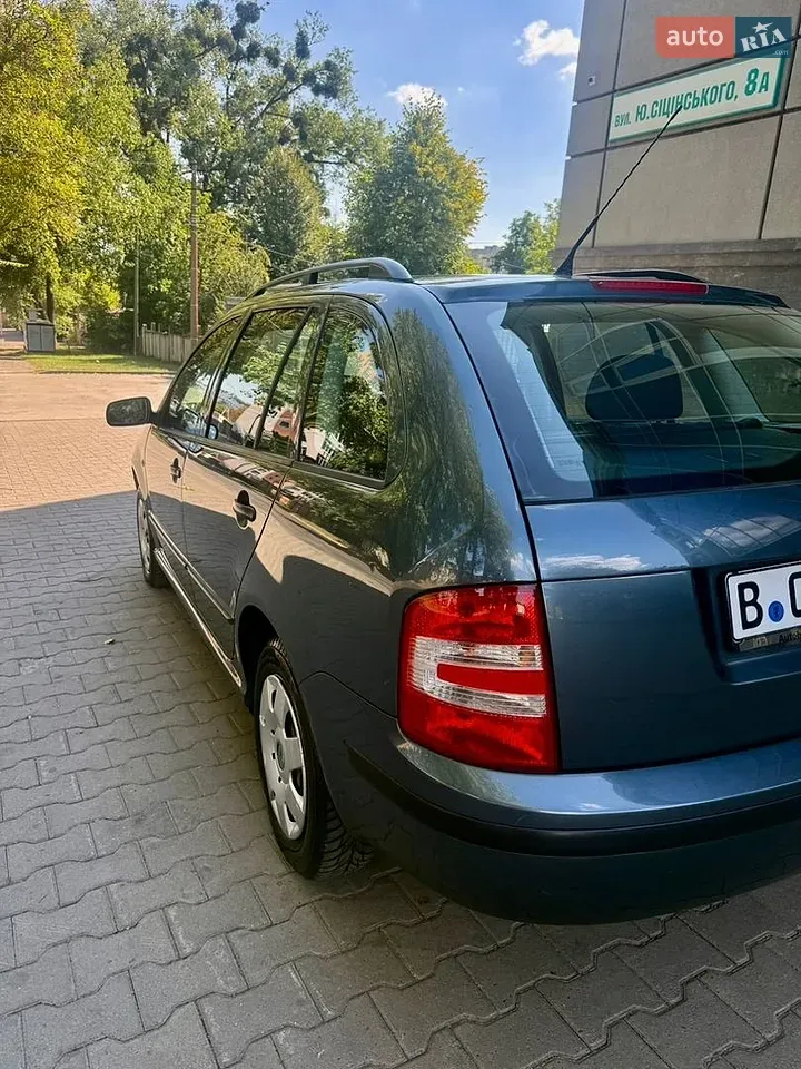 Skoda Fabia 2007 photo 5