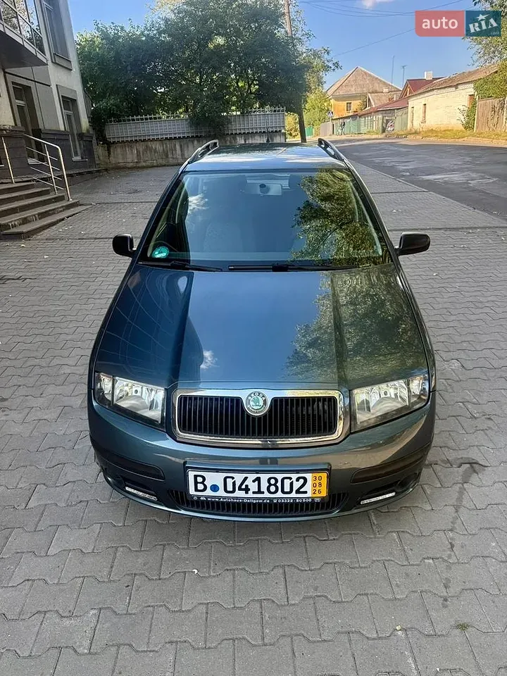 Skoda Fabia 2007 photo 2