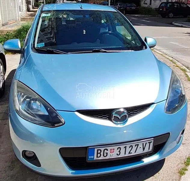 Mazda 2 2008 photo 2