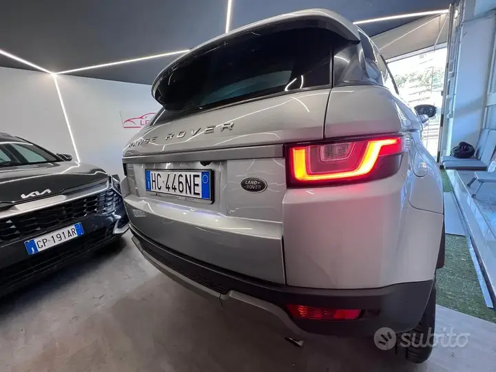 Land Rover Range Rover Evoque 2018 photo 4