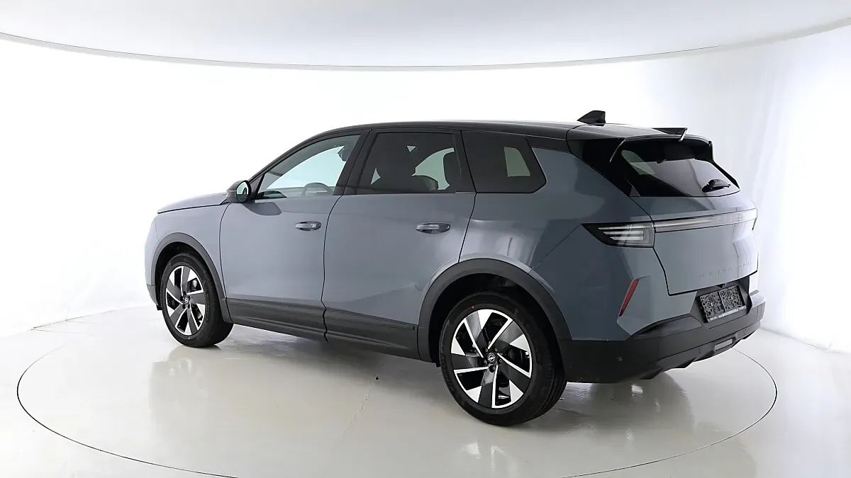 Opel Grandland photo 3