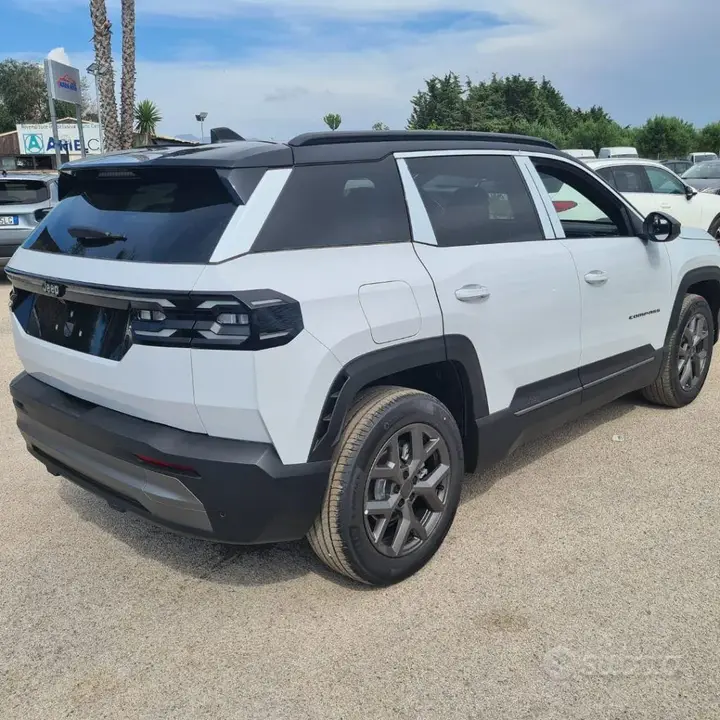 Jeep Compass 2026 photo 3