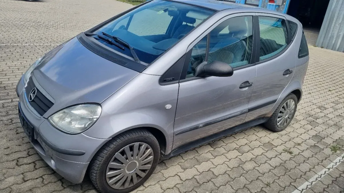 Mercedes-Benz A-Class 1999 photo 2