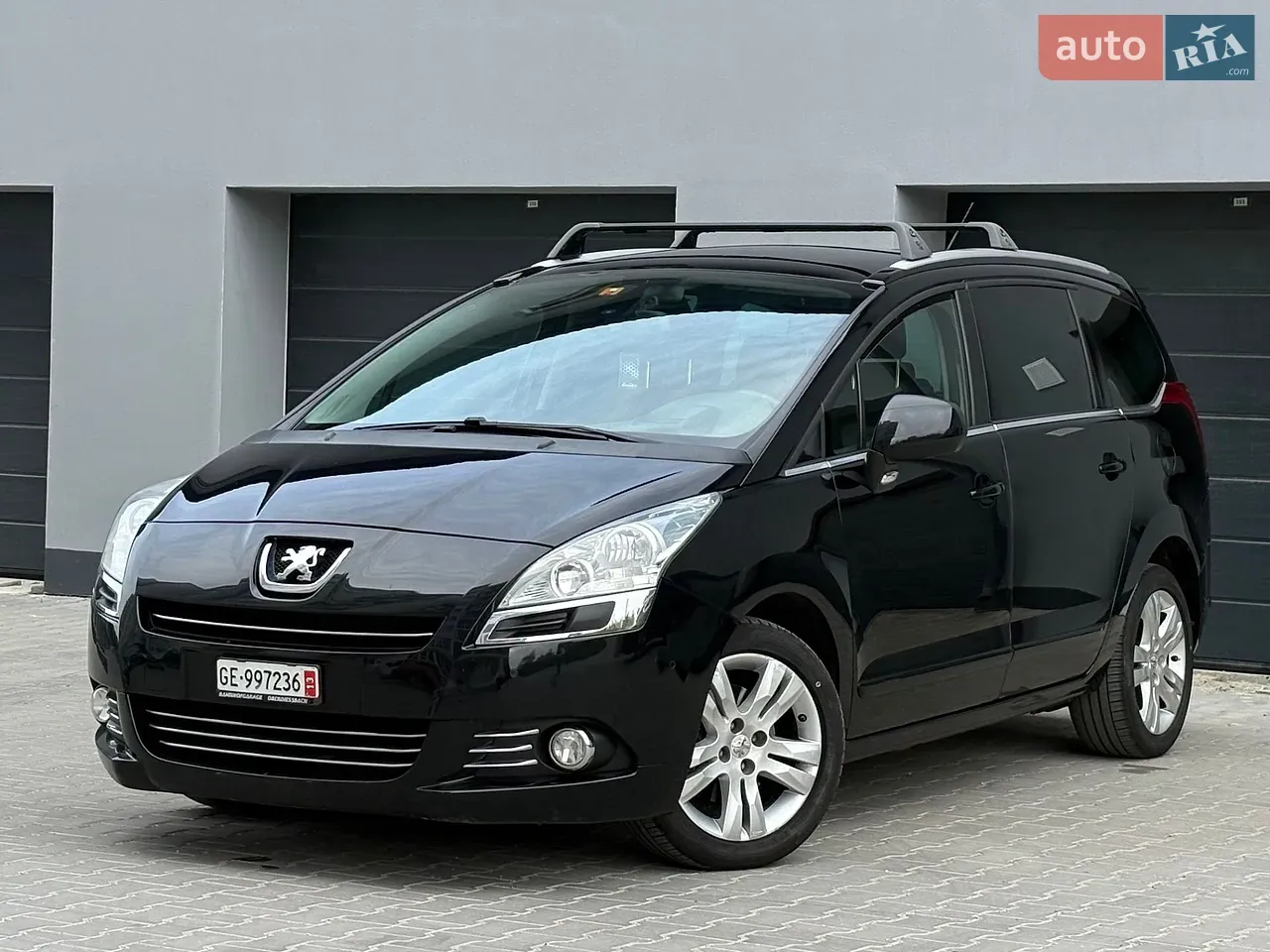 Peugeot 5008 2011 photo 2