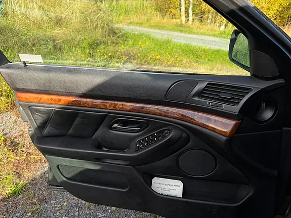 BMW 523I 2000 photo 5