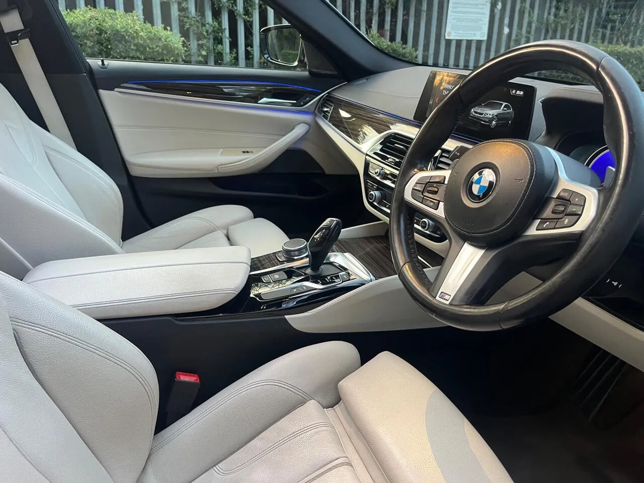 BMW 5 Series 2018 photo 3