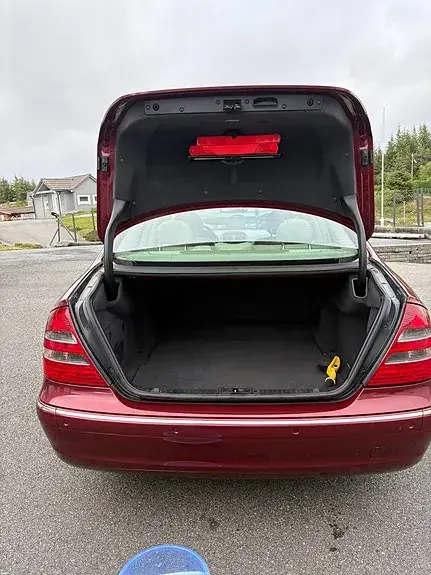 Mercedes-Benz E 320 2004 photo 5