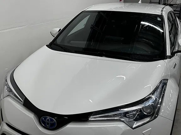 Toyota C-Hr 2017 photo 2