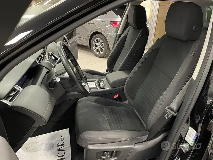 Land Rover Discovery Sport 2020 photo 4