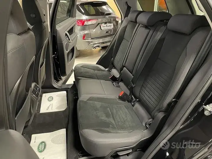 Land Rover Discovery Sport 2020 photo 5