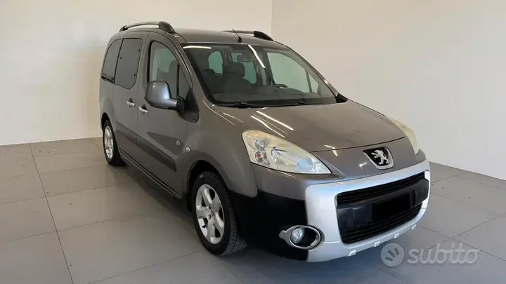 Peugeot Partner 2010 photo 3