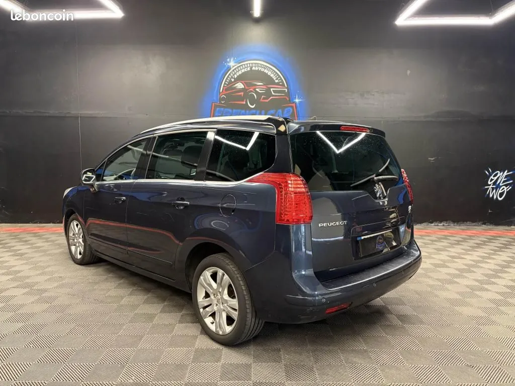 Peugeot 5008 2012 photo 5