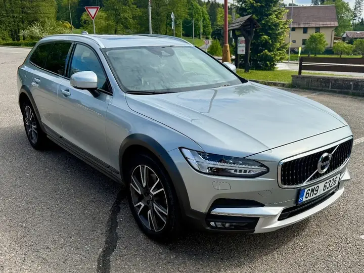 Volvo V90 2018 photo 2