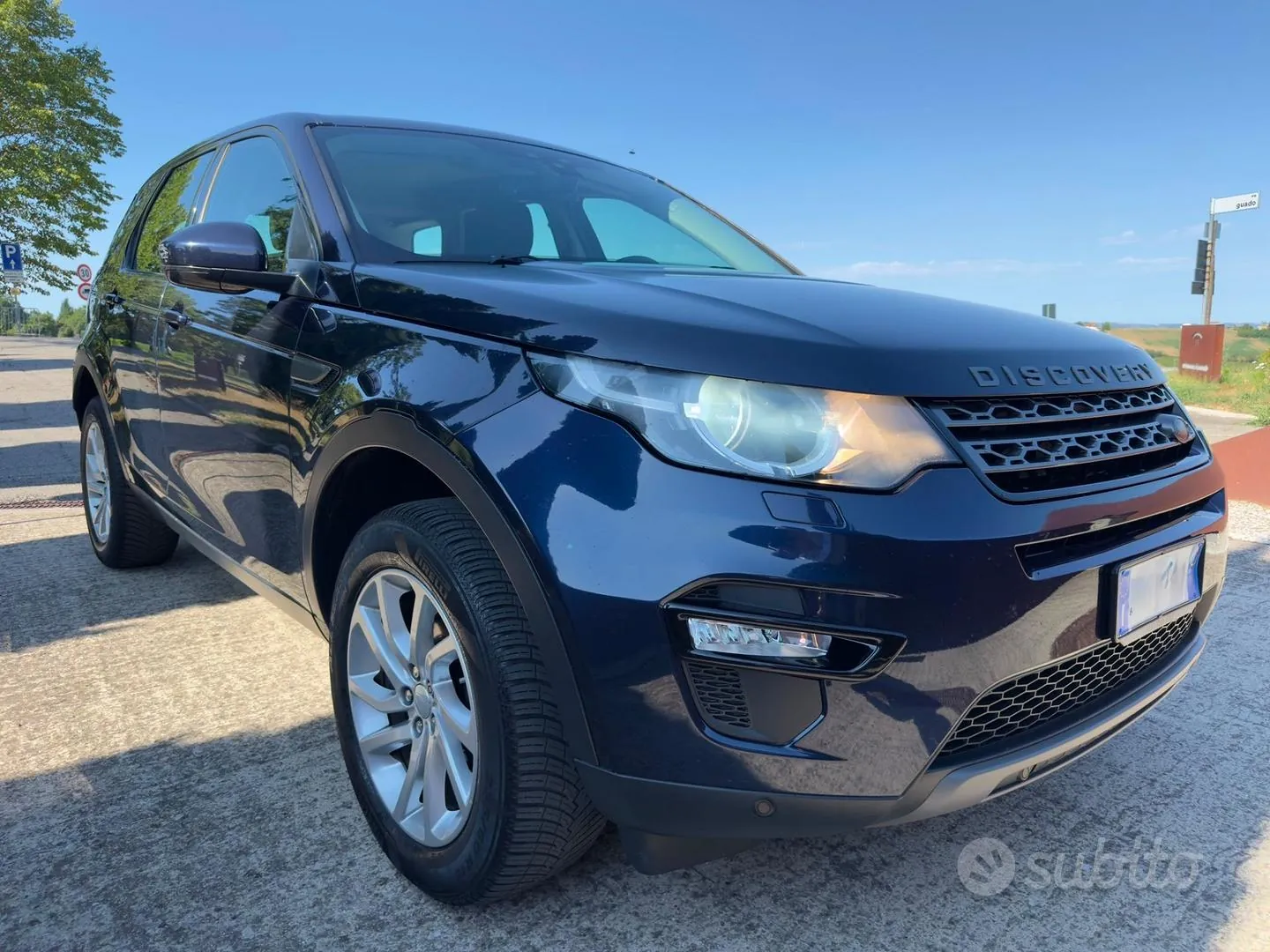 Land Rover Discovery Sport 2019 photo 3